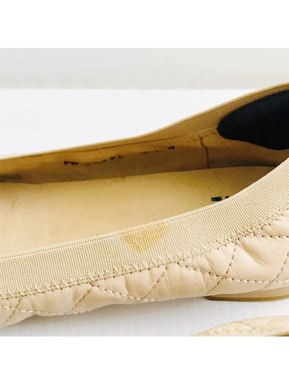 STUART WEITZMAN Womens Beige Nude Napa Leather Quilted Flats Slip On Shoes 8.5 W